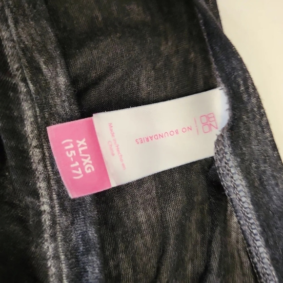 No Boundaries Black Sheer Short Sleeve Blouse - Picture 3 of 4